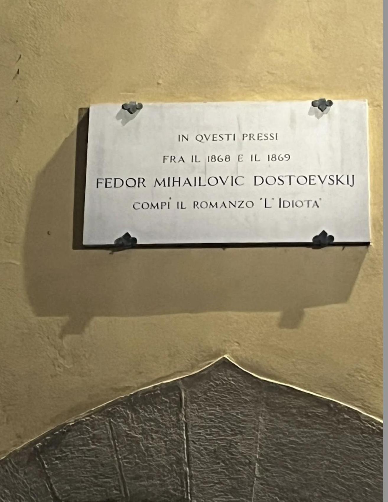 Lunaria Suites - Fyodor Dostoyevsky'S House Флоренция Экстерьер фото